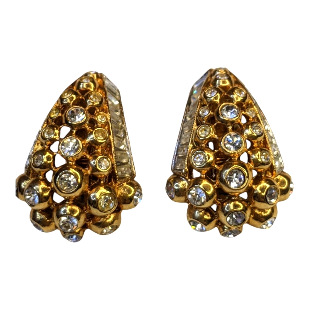 Vintage Designer Clip On Earrings Golden Tone Diomand Accent Beautiful ❤️